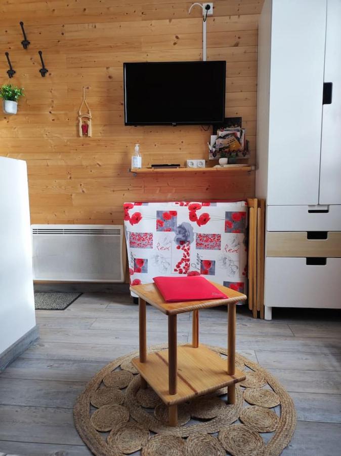 Appartamento Le Petit Nid Rouge Ustou Esterno foto